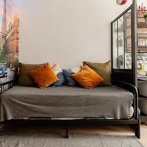 - Metro 7 Cadet - Quartier Faubourg-montmartre Apartment