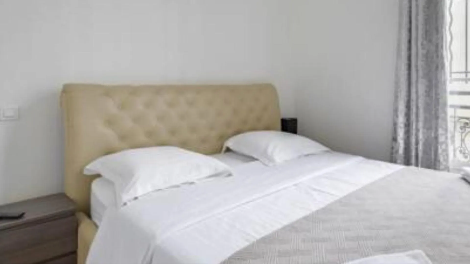 Paris - Le Louvre Working & Living Apartment 0*,