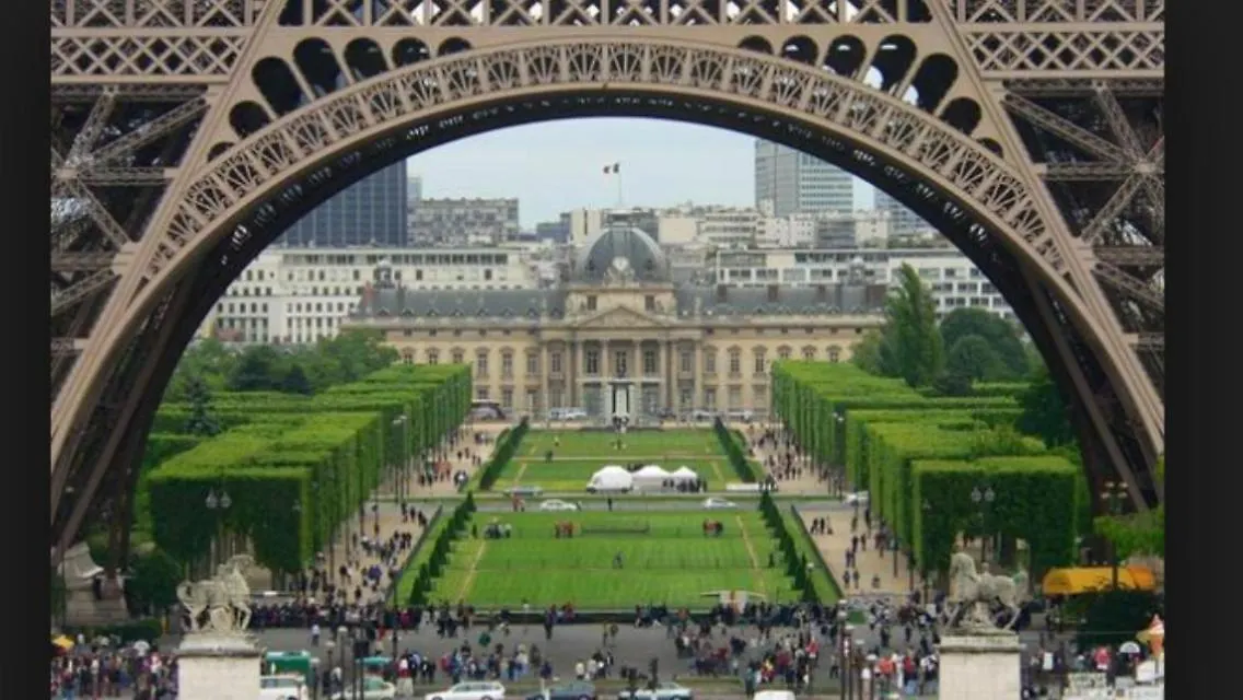 Paris - Le Louvre Working & Living Apartment France